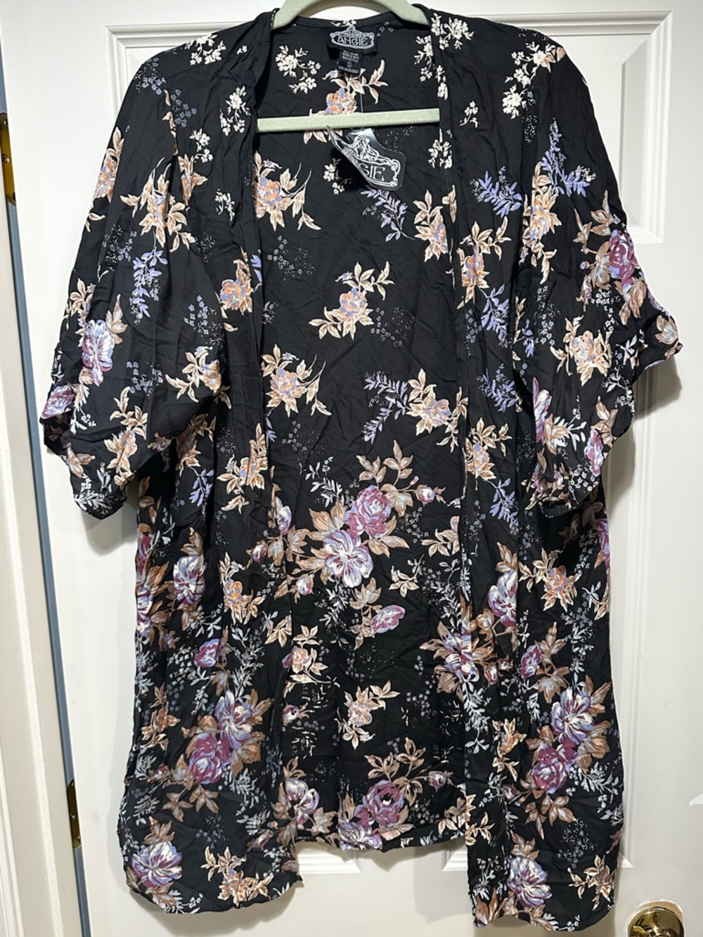 NWT Angie Floral Printed Kimono Small